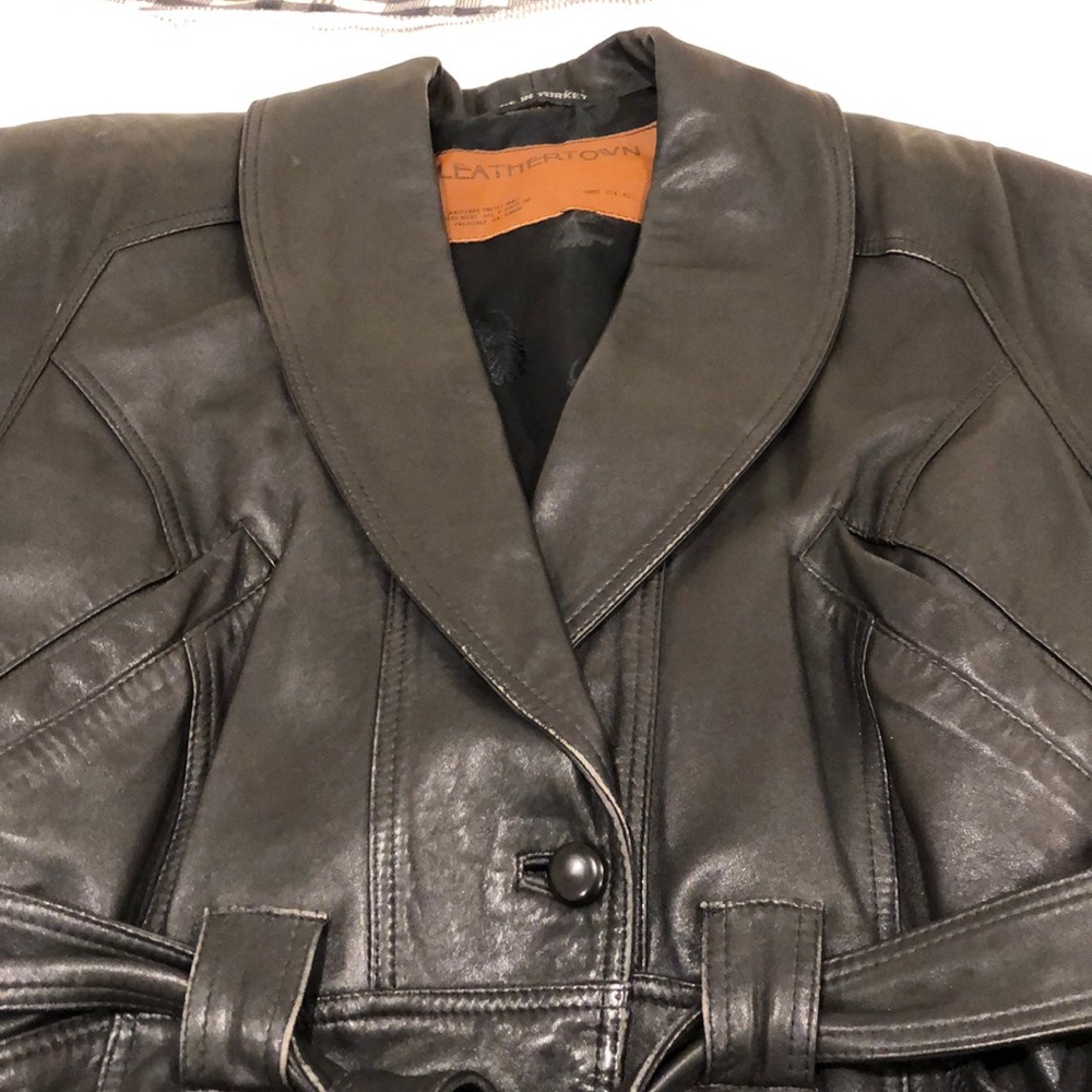 Leathertown Coat - Picture 2 of 8